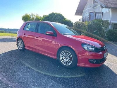 Gebraucht VW Golf VI Highline 110 PS (80 kW) 2009 Rot Kleinwagen