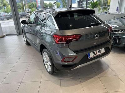 Gebraucht VW T-Roc Life 110 PS (80 kW) 2023 Grau SUV