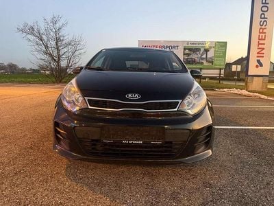 Schwarz Gebraucht 2016 Kia Rio Limousine | € 7.300 (Etwas zu teuer)
