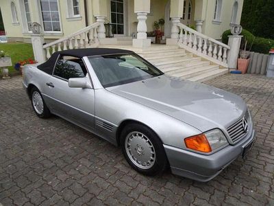 Silber Gebraucht 1991 Mercedes SL300 Cabrio | € 19.900