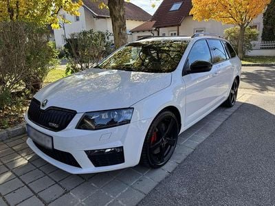 Weiß Gebraucht 2013 Skoda Octavia RS Kombi | € 14.990 (Guter Preis)