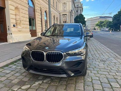 Gebraucht BMW X1 Advantage 140 PS (102 kW) 2020 Grau SUV