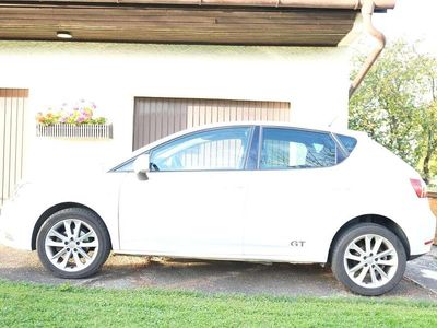 Weiß Gebraucht 2013 Seat Ibiza ST Kombi | € 6.290 (Fairer Preis)