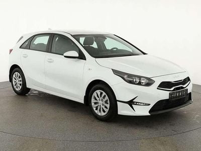 Weiß Neu 2025 Kia Ceed Kleinwagen | € 27.042 (Fairer Preis)