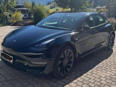 Schwarz Gebraucht 2023 Tesla Model 3 Performance Limousine | € 32.880 (Fairer Preis)