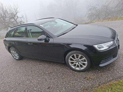 Schwarz Gebraucht 2017 Audi A4 Design Kombi | € 15.700 (Fairer Preis)