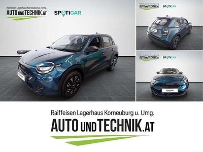 Neu Fiat 600 109 PS (80 kW) 2025 Grün SUV