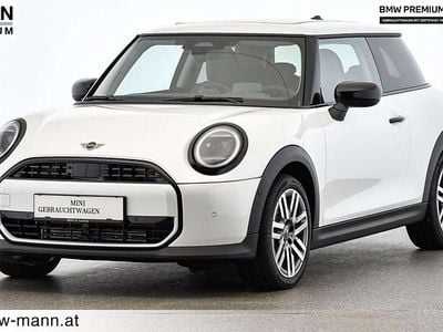 Gebraucht Mini Cooper Classic 156 PS (114 kW) 2024 Nanuq weiß Kleinwagen
