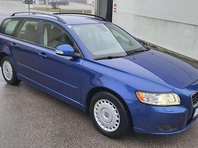 Blau Gebraucht 2010 Volvo V50 Momentum Kombi | € 3.900