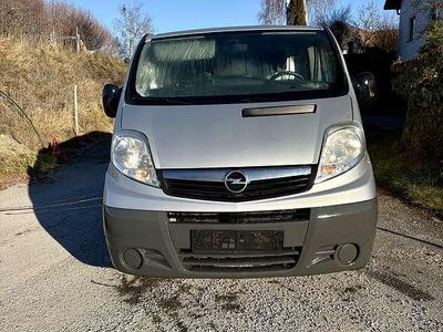 Silber Gebraucht 2014 Opel Vivaro Van / Kleinbus | € 4.600 (Teuer)