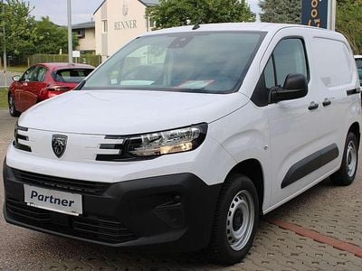 Gebraucht Peugeot Partner Premium 102 PS (75 kW) 2024 Weiß Van / Kleinbus