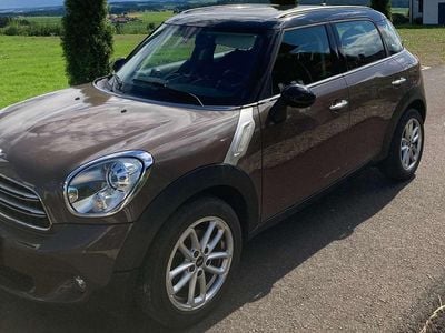 Beige Gebraucht 2015 Mini Cooper D Countryman SUV | € 10.900