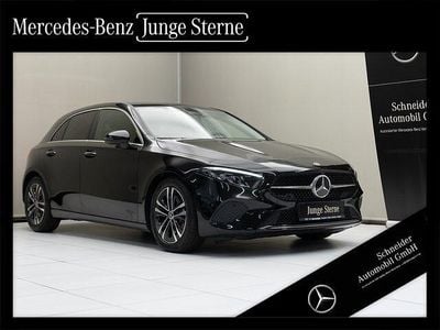 Gebraucht Mercedes A180 116 PS (85 kW) 2023 Schwarz Limousine