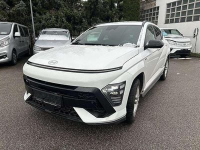 Gebraucht Hyundai Kona N Line 120 PS (88 kW) 2023 Weiß SUV