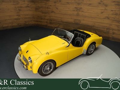Gelb Gebraucht 1960 Triumph TR3 Cabrio | € 39.950