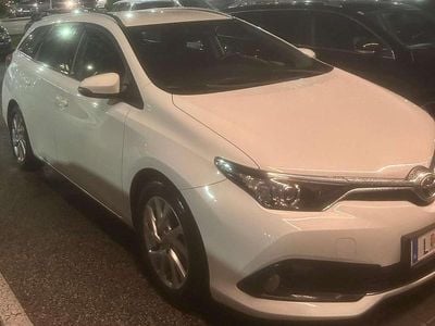 Weiß Gebraucht 2018 Toyota Auris Style Kombi | € 11.500 (Fairer Preis)