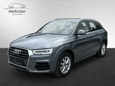Dunkelgrau metallic Gebraucht 2016 Audi Q3 Comfort SUV | € 20.990 (Etwas zu teuer)