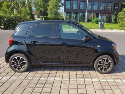 Schwarz Gebraucht 2015 Smart ForFour Passion Kleinwagen | € 8.900 (Fairer Preis)