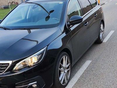 gebraucht Peugeot 308 1,2 PureTech 130 Allure EAT 6 S&S