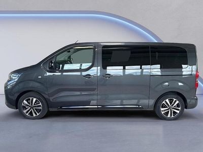 Gebraucht Peugeot Traveller Premium 177 PS (130 kW) 2025 Grau Van / Kleinbus