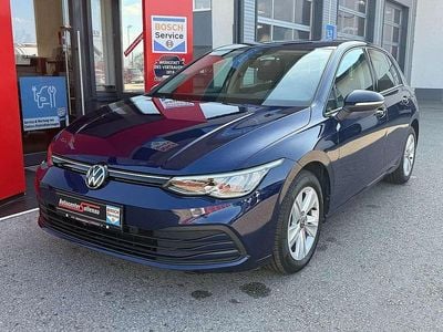Gebraucht VW Golf VIII Life 110 PS (80 kW) 2023 Blau Limousine