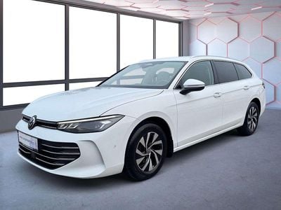 Weiß Gebraucht 2024 VW Passat Business Kombi | € 31.990 (Etwas zu teuer)