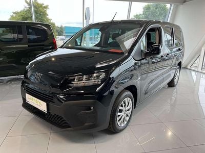 Neu Fiat Doblò Tech 131 PS (96 kW) 2025 Schwarz Van / Kleinbus