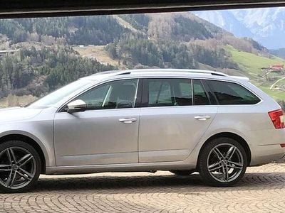 Gebraucht Skoda Octavia Elegance 150 PS (110 kW) 2014 Kombi