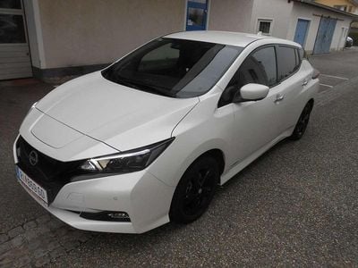 Gebraucht Nissan Leaf N-Connecta 110 kW (150 PS) 2023 Weiß Kleinwagen