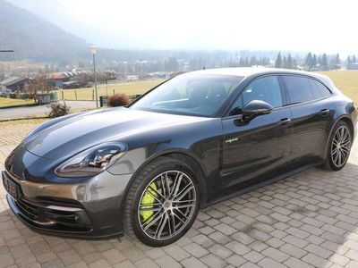 Porsche Panamera 4