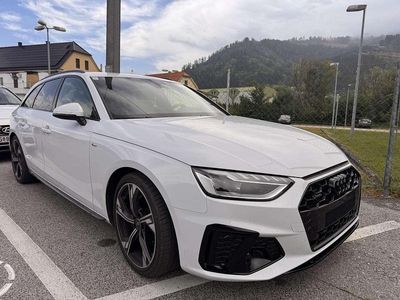 Grau Gebraucht 2024 Audi A4 S-Line Kombi | € 45.900 (Teuer)