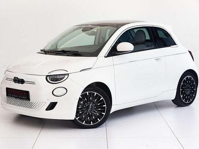 Weiß Gebraucht 2024 Fiat 500e La Prima Kleinwagen | € 26.900 (Teuer)