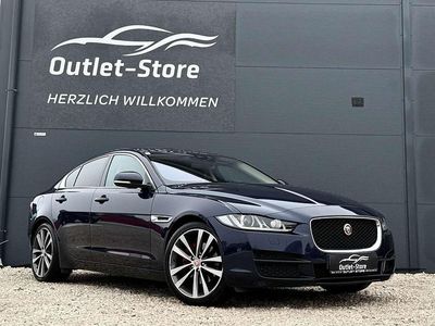 Blau Gebraucht 2015 Jaguar XE Portfolio Limousine | € 13.790 (Etwas zu teuer)