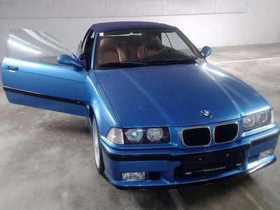 Blau Gebraucht 1999 BMW 320 Cabriolet M Sport Cabrio | € 14.400