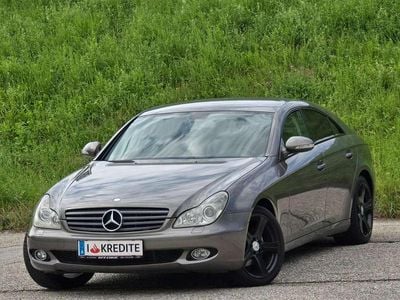 Grau Gebraucht 2006 Mercedes CLS320 Limousine | € 12.991 (Guter Preis)