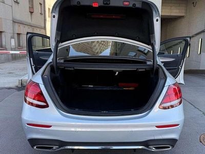 Gebraucht Mercedes E220 AMG line 194 PS (142 kW) 2017 Limousine