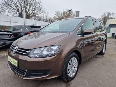 Gebraucht VW Sharan Comfortline 140 PS (102 kW) 2010 Braun Van / Kleinbus