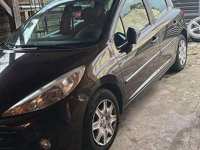 Gebraucht 2011 Peugeot 207 Limousine | € 1.600