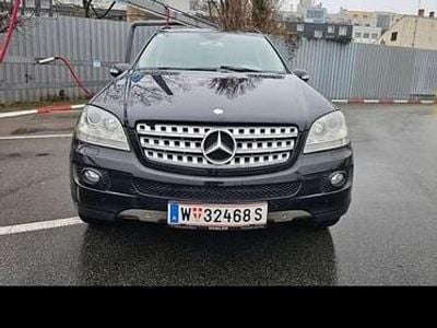 Gebraucht Mercedes ML320 224 PS (164 kW) 2006 Schwarz SUV