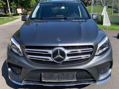 Grau Gebraucht 2018 Mercedes GLE350 SUV | € 33.000 (Fairer Preis)