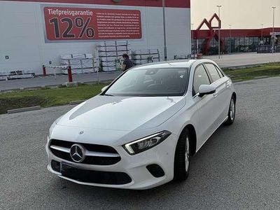 Gebraucht Mercedes A180 136 PS (100 kW) 2019 Limousine