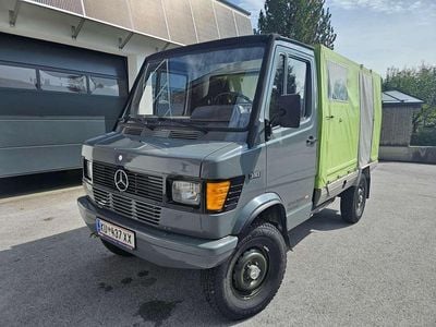 Grau Gebraucht 1989 Mercedes T1 Van | € 35.000