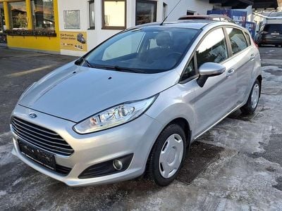 Silber Gebraucht 2015 Ford Fiesta Trend Limousine | € 5.490 (Guter Preis)