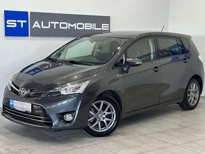 Grau Gebraucht 2014 Toyota Verso Skyview Edition Van / Kleinbus | € 8.990 (Fairer Preis)
