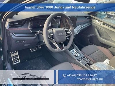 Grün Neu 2025 Skoda Octavia RS Kombi | € 49.605 (Teuer)