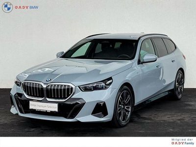 Gebraucht BMW 520 Shadowline 197 PS (144 kW) 2025 M brooklyn grau Kombi