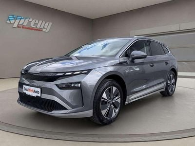 Grau Gebraucht 2025 Skoda Enyaq iV Loft SUV | € 49.999