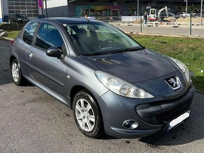 Grau Gebraucht 2010 Peugeot 206 Limousine | € 3.750 (Fairer Preis)