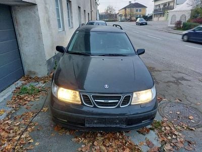 Schwarz Gebraucht 2002 Saab 9-5 Linear Kombi | € 1.700