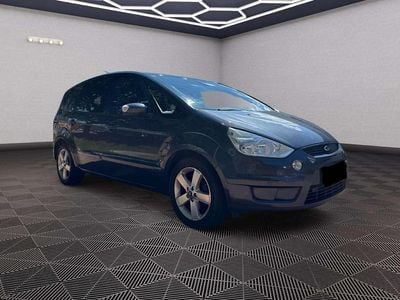Grau Gebraucht 2007 Ford S-MAX Titanium Van / Kleinbus | € 4.499 (Fairer Preis)